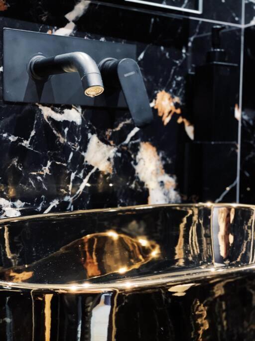 Thesstay Attica Downtown Boutique Apartment Солун Екстериор снимка