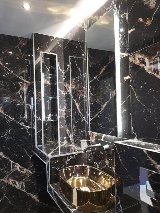 Thesstay Attica Downtown Boutique Apartment Солун Екстериор снимка